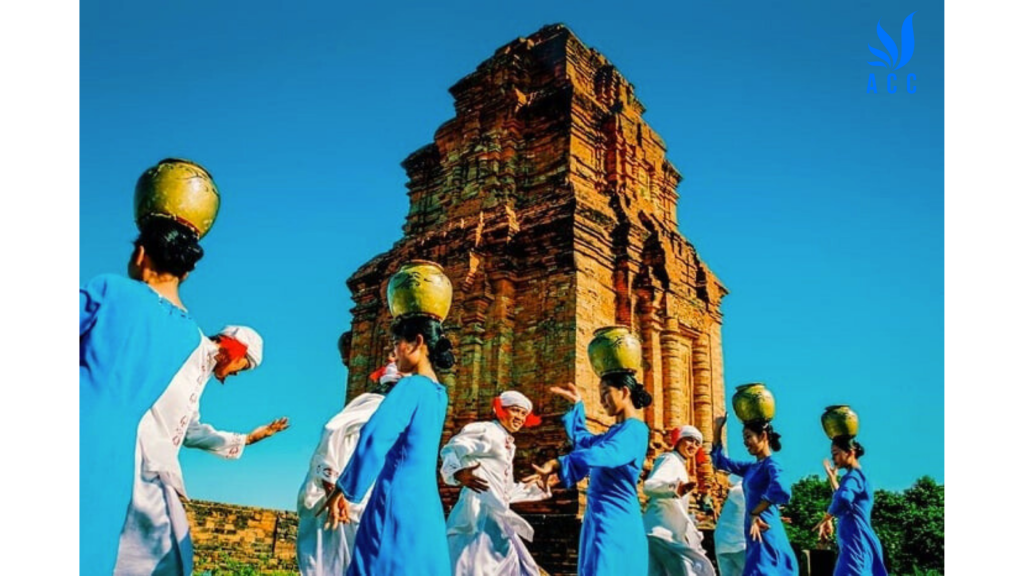 Lễ hội Tháp Bà Ponagar